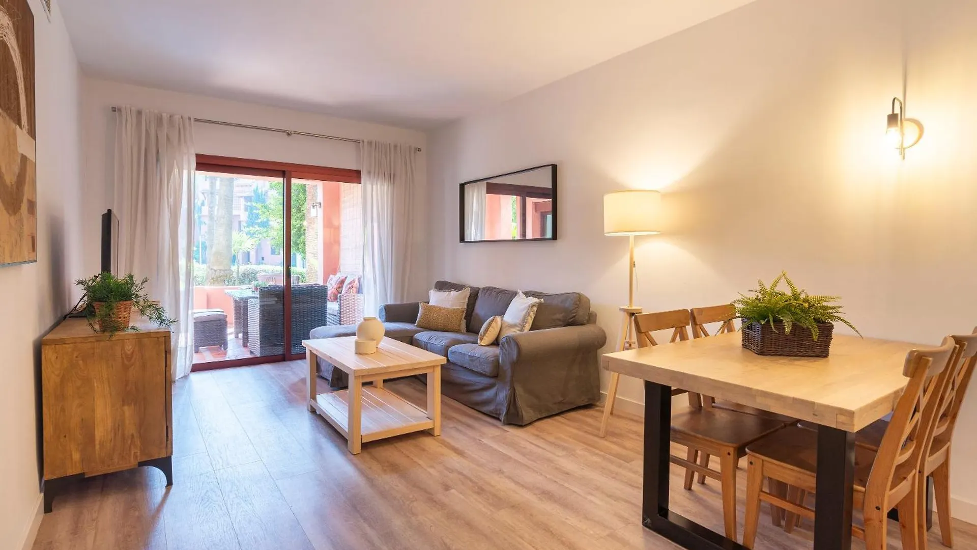 Alicate Beach Marbella By Ele Apartments location
